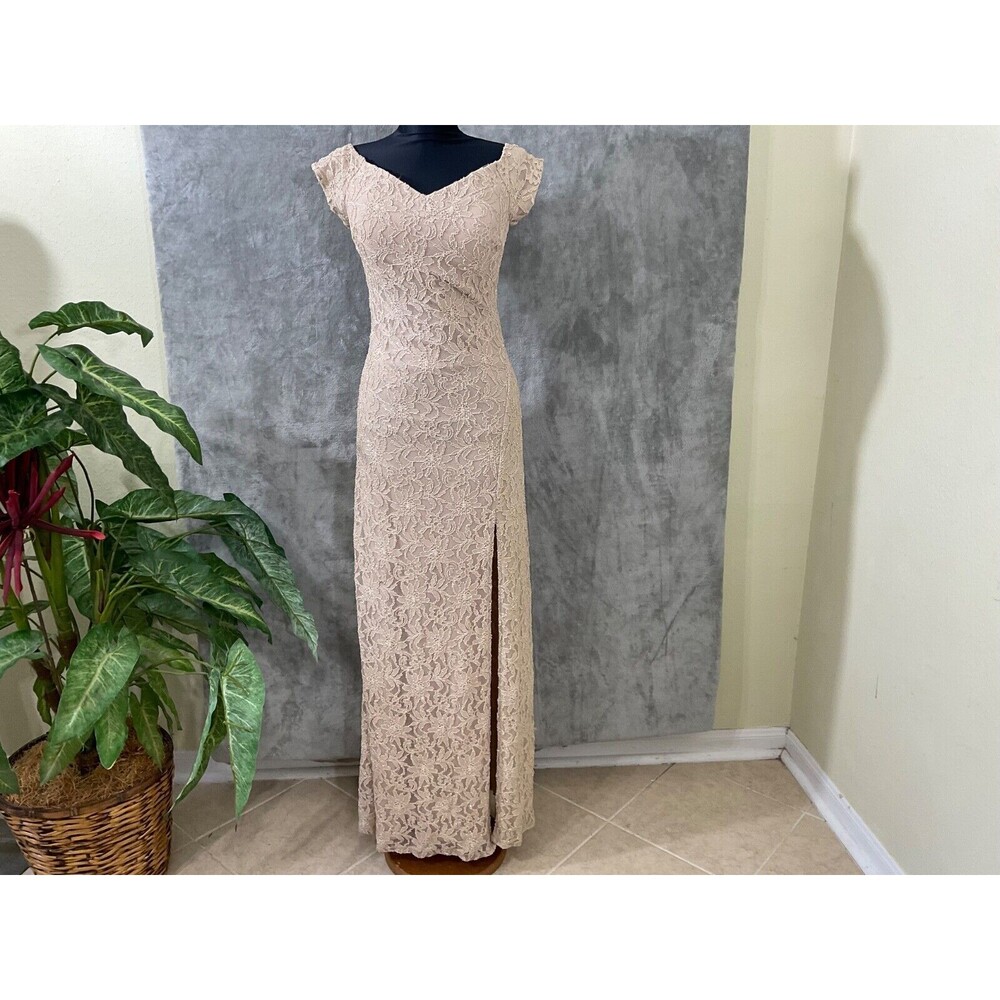 Sequin Hearts stretchy lace Formal Maxi lined size 9 gold -beige sparkle modest